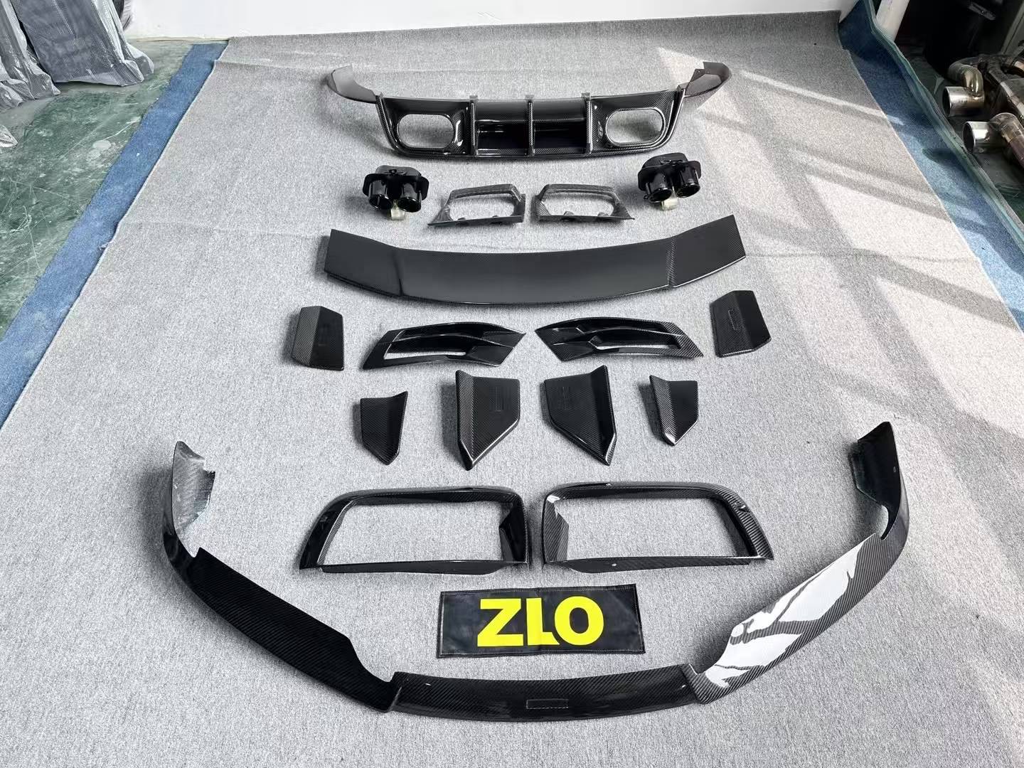 Suitable for Porsche 911 992 Turbo S, dry carbon fiber kit, high-quality and high-hardness dry carbon fiber set