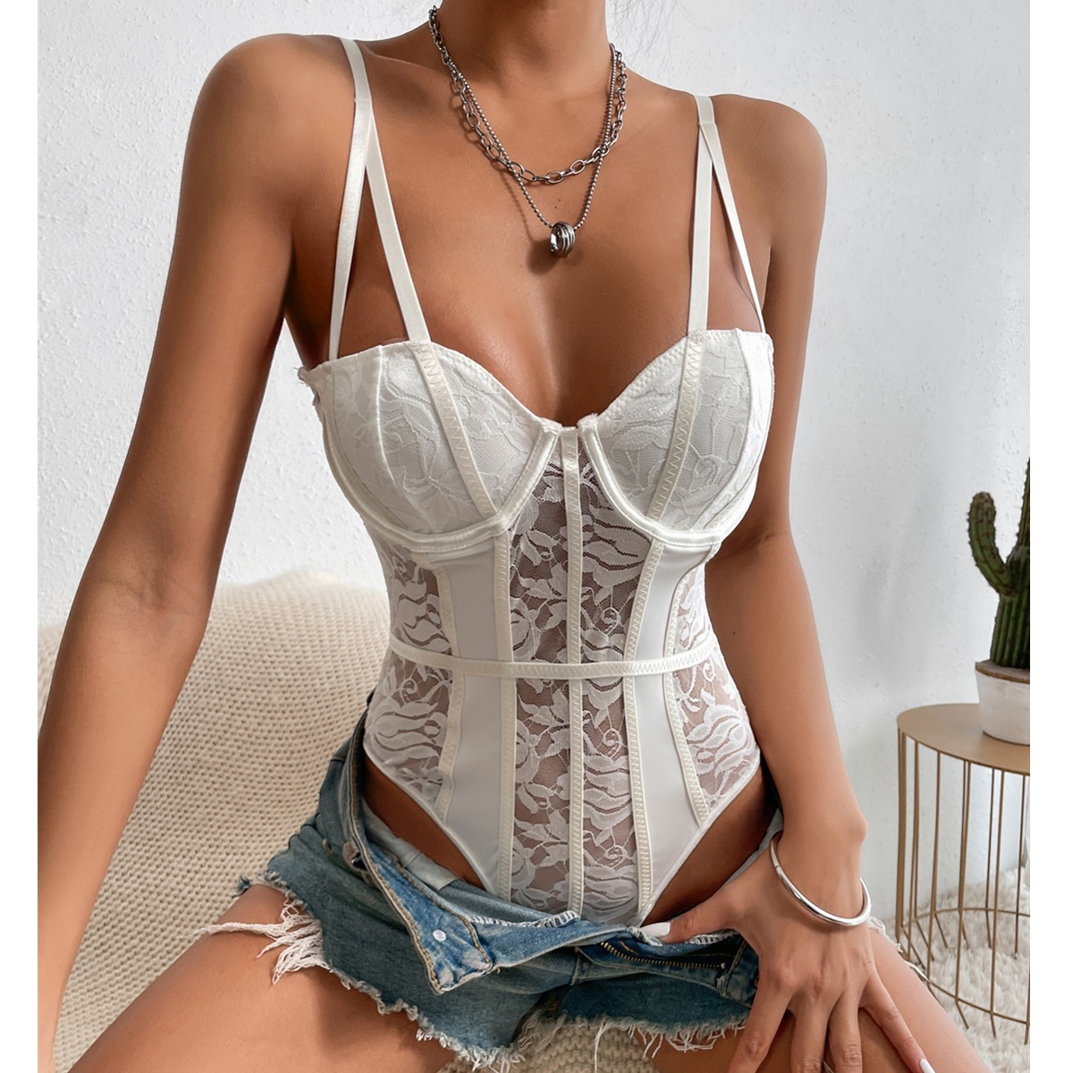 2022 verano nueva venta caliente del comercio exterior sexy encaje costura nicho de la calle estilo chica mono en stock 8003