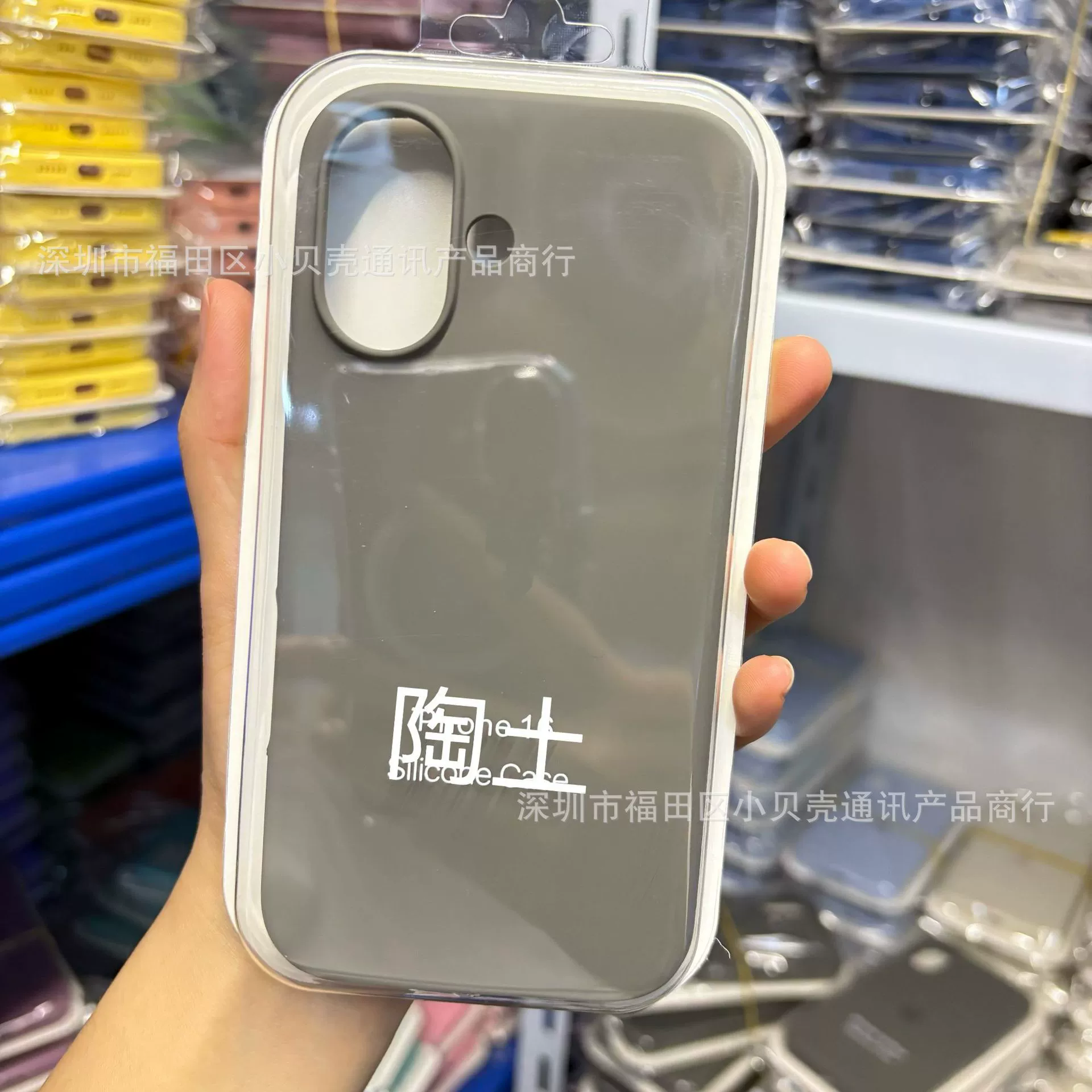 Protective Silicone Case Apple iPhone 17 / 17 Pro / 17 Pro Max — camera button, liquid-silicone finish