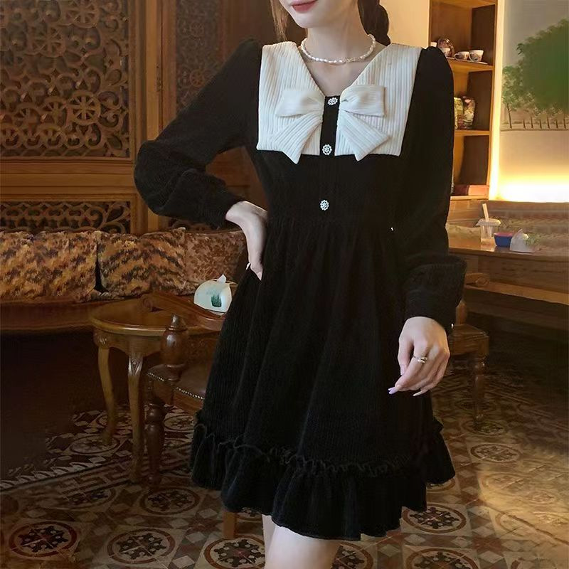 Retro autumn demi-season black base fashionable dress with bow
