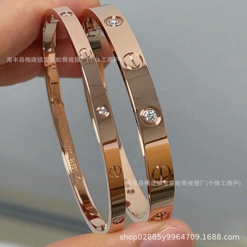 Kaga Classic Love Bracelet High-End 18K Rose Gold Plated Narrow and Wide Version Starry Light Luxury Internet Celebrity Ins Style Bracelet Kaga Classic Love Bracelet High-End 18K Rose Gold Plated Narrow and Wide Version Starry Light Luxury Internet Celebrity Ins Style Bracelet