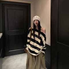 秋装女装新款韩系休闲斜肩露肩套头条纹针织衫毛衣慵懒感宽松上衣