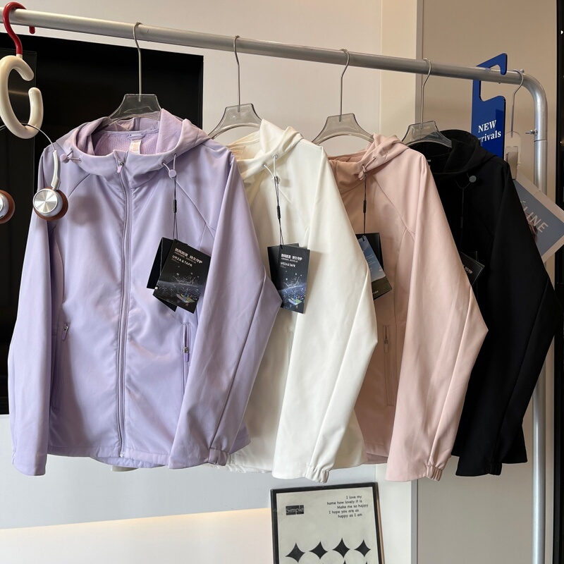 Factory Order! Outdoor Cycling Waist-Cinching Hooded Mountaineering Jacket Windproof Waterproof Thin Fleece Softshell Jacket for Women