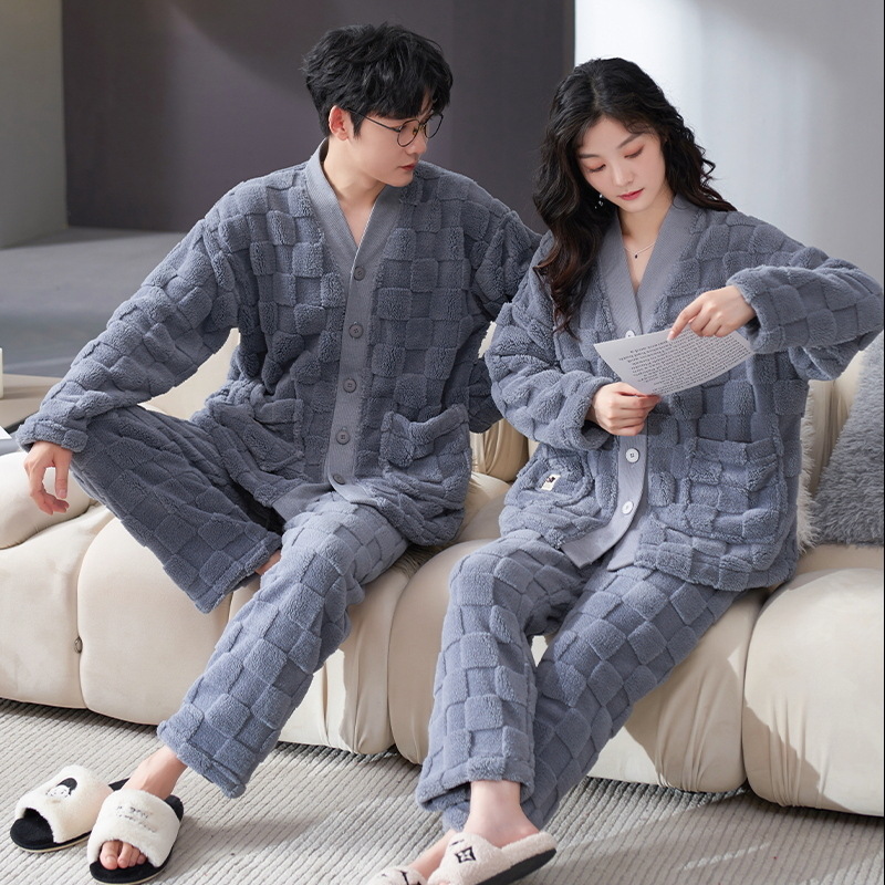 2023 Otoño e Invierno Nuevo coral polar pareja pijamas forrados de lana caliente franela ropa de abrigo hombres y mujeres ropa de hogar traje