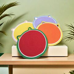 綿のひもの猫はパッドをつかんでペットの猫を編みます。