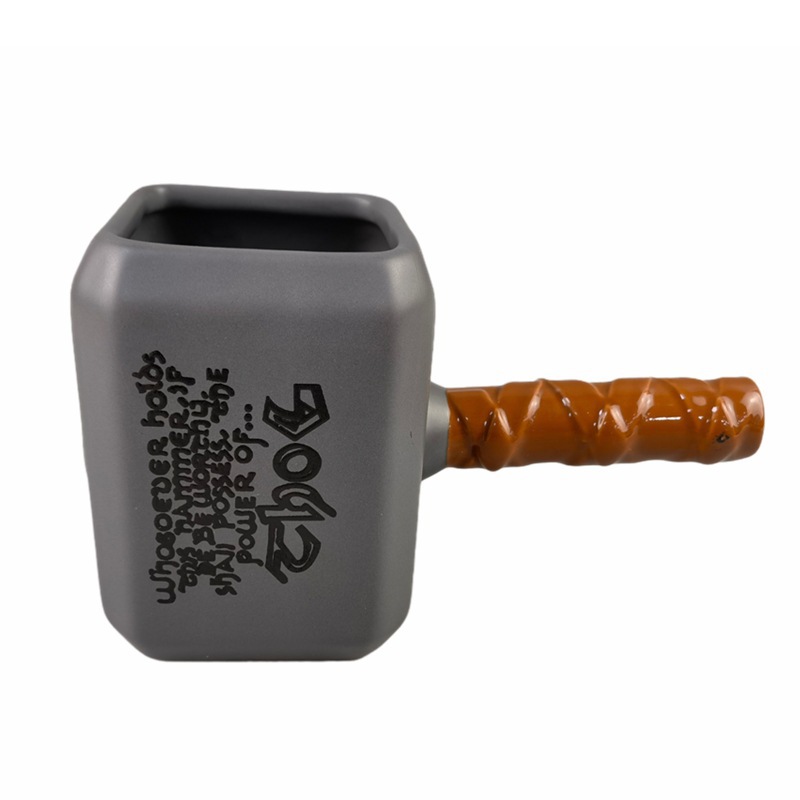 Taza con forma de martillo tridimensional 3D Vengadores Copa de cerámica Hammer Alianza de animación creativa Copa Thor