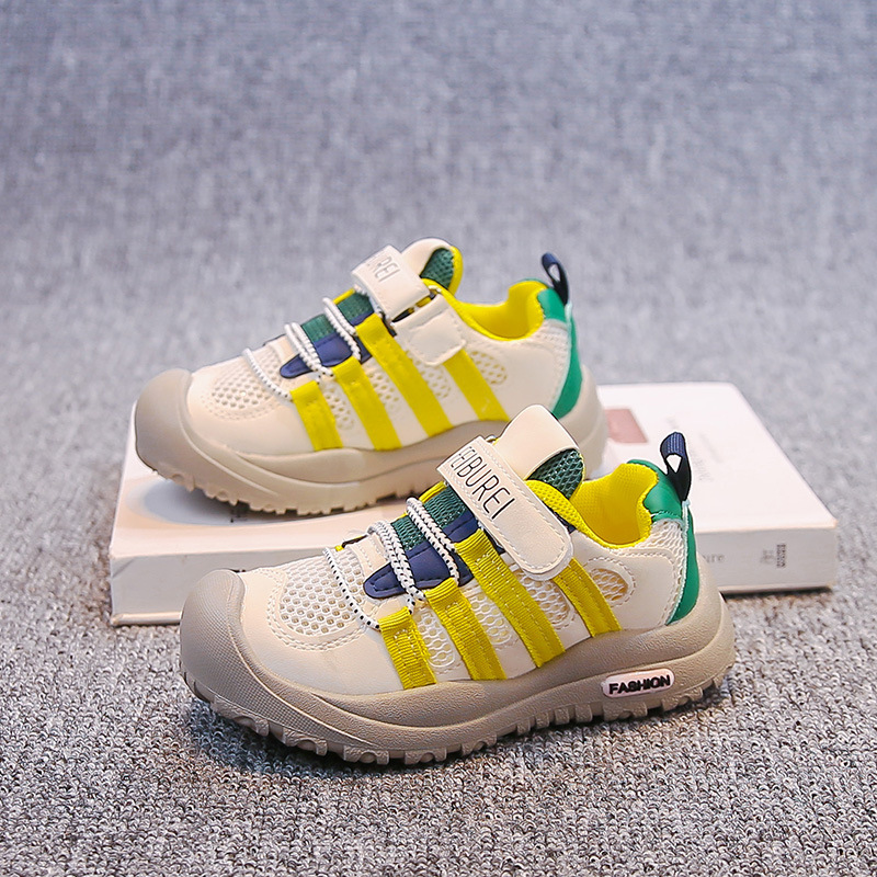 Zapatos deportivos de niñas verano 2026 nuevos zapatos de papá transpirables de malla para niños zapatos de correr al aire libre para niños