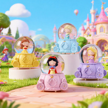 热卖款南瓜车城堡公主发光水晶球萌系少女树脂工艺品儿童玩具礼物