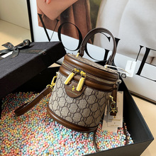 �AͲ����Ů�߼���2024�¿�μ�б��������r�аٴ�͹�ӡ��ˮͰ��