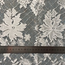 厂家供应婚纱礼服时装布窗纱布舞台服用网锦氨花边网眼布批发