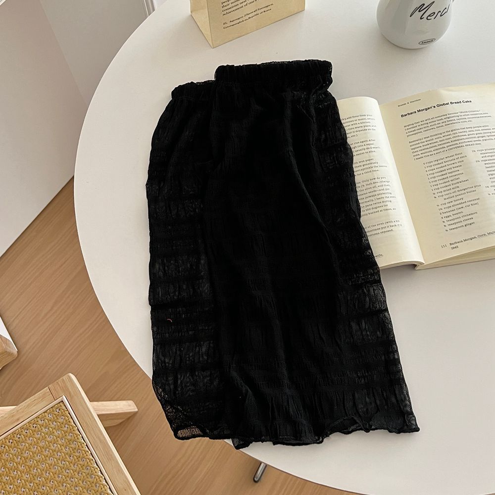 검은 가로 줄무늬