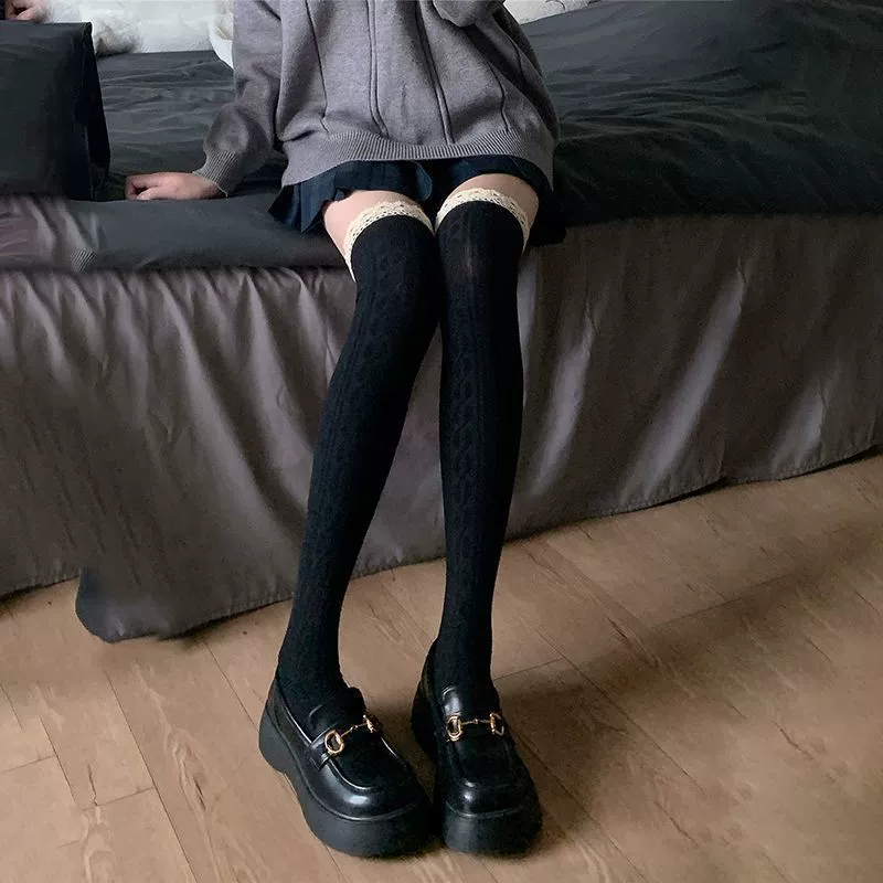 Белые носки до середины голени в японском стиле, демисезонные universальные, средней высоты, кружевная окантовка