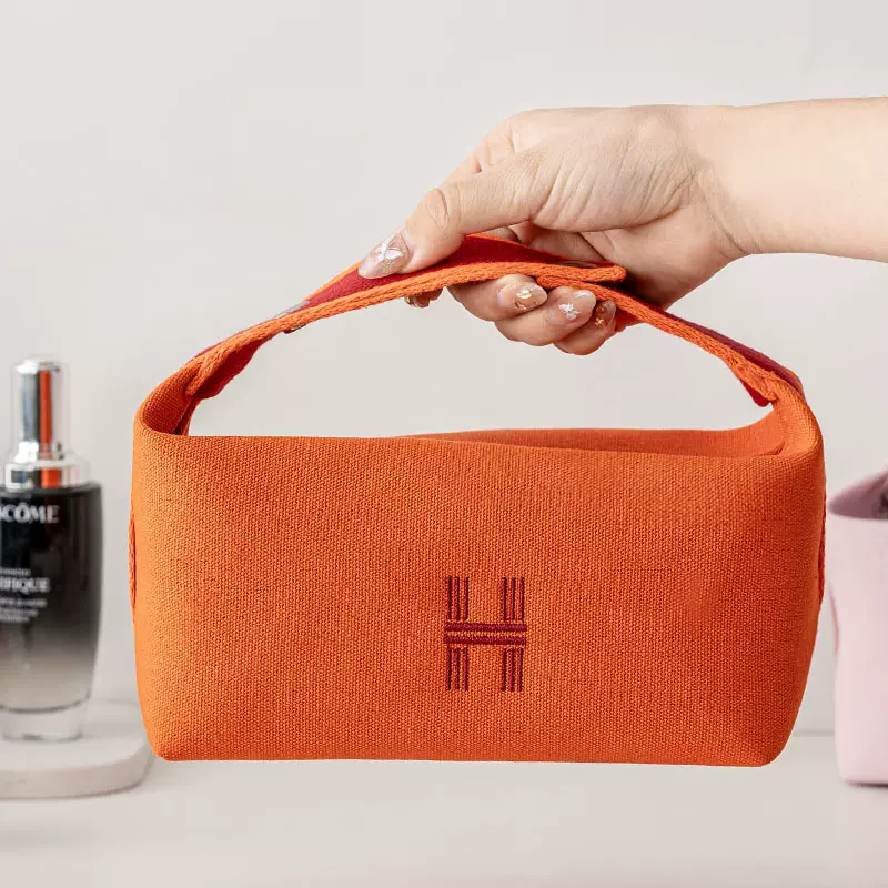 外贸手提化妆包小众简约便携洗漱包防水防尘旅行收纳袋日式大容量