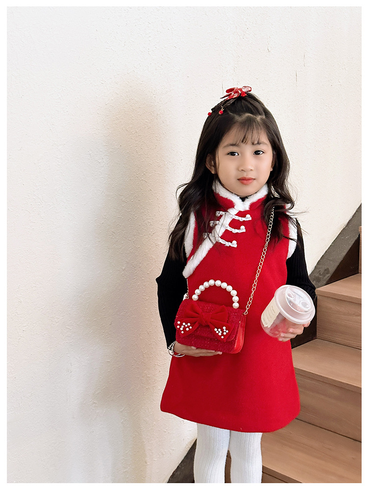 Women's Cotton And Linen Plaid Cherry Bow Knot Cute Beading Pearls Shell Flip Cover Crossbody Bag display picture 4