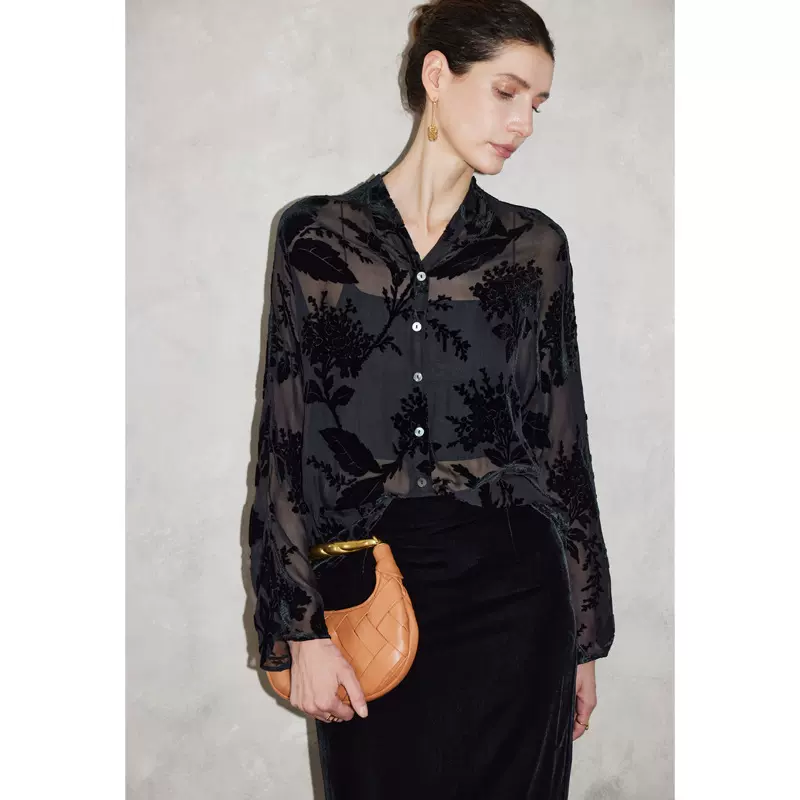 真丝丝绒衬衫女2025秋冬内搭外穿V领烧花微透长袖百搭桑蚕丝上衣