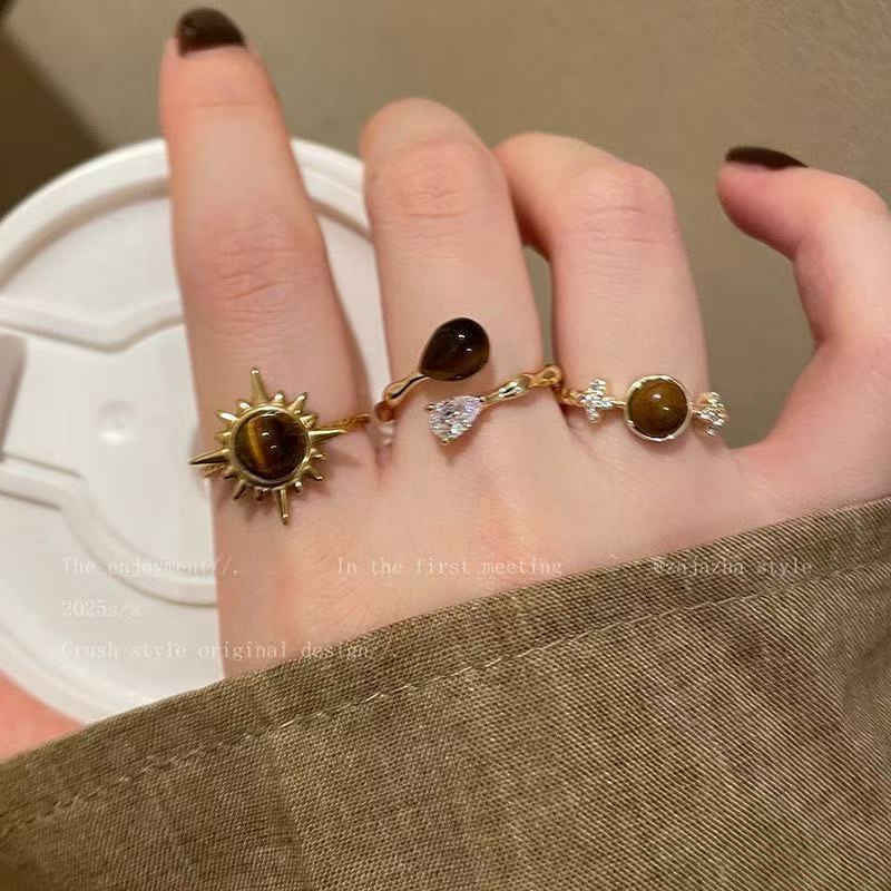 Golden Sunflower Tiger Eye Stone Ring for Women, Light Luxury Niche High-End Style Index Finger Ring, Maillard Stackable Vintage Ring