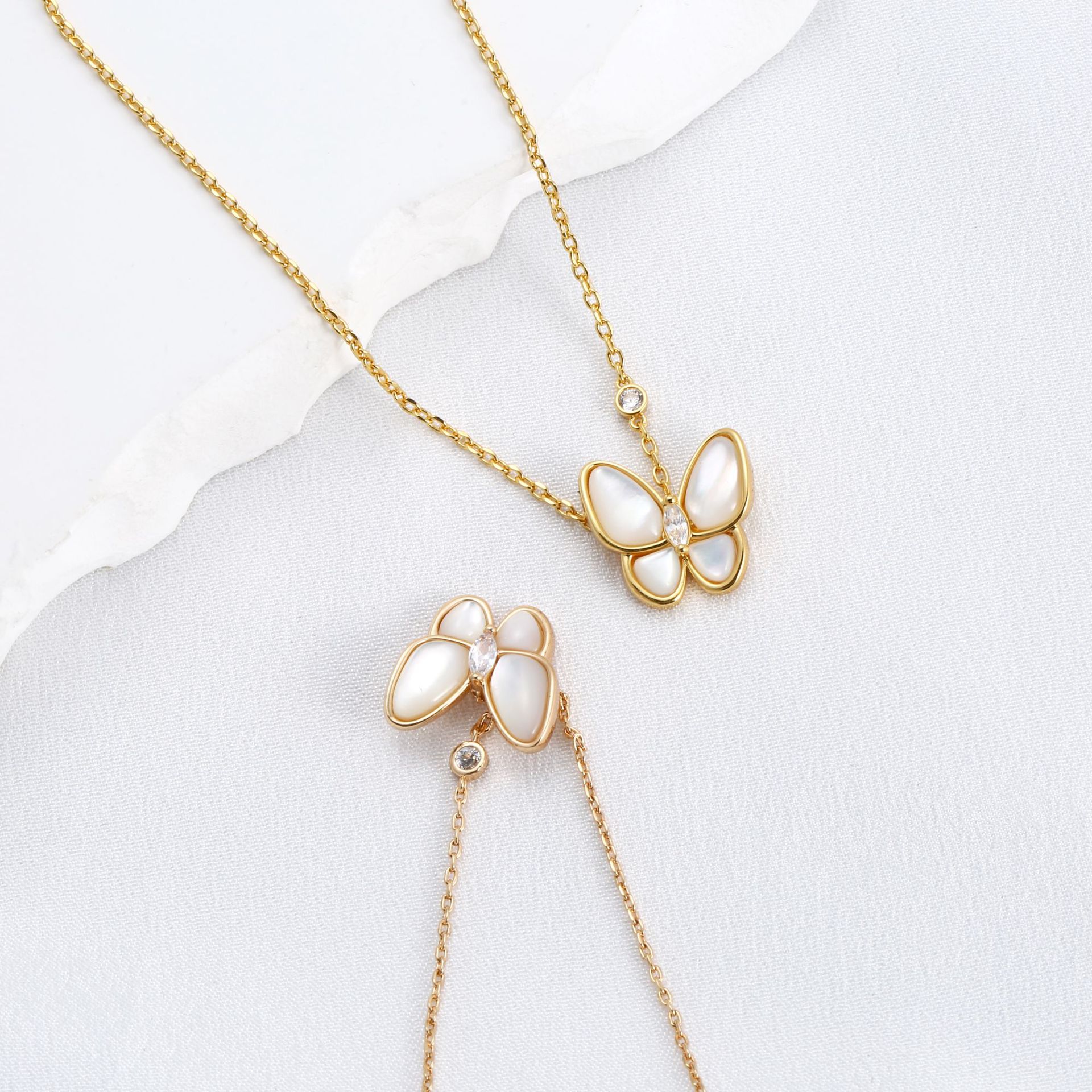 Unisex Mode Einfache Weiße Mutter Der Perle Schmetterling Halskette Weibliche Temperament Vielseitige Net Version Süße Schlüsselbein Kette_voghion.com