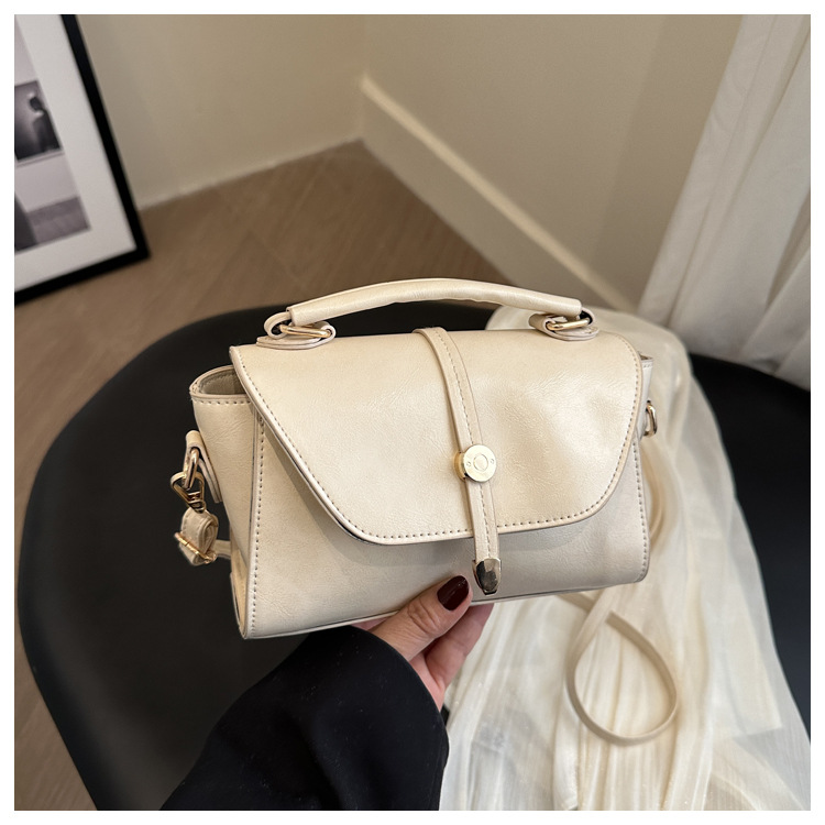 thumbnail image 1 of Este año está de moda la textura de alta calidad, nuevo modelo de bolso retro chic 2025, bolso de mujer de moda, bolso de hombro casual, bolso cruzado., 1 of 10