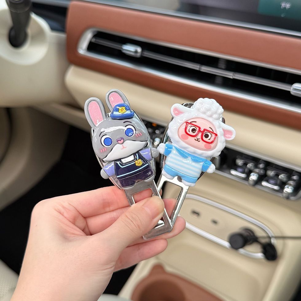 Judy Nick Zootopia Car Seat Belt Plug Extension Holder Cute Car Interior Accessories