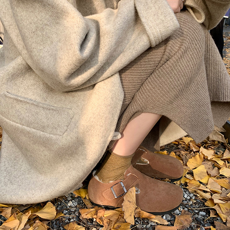 Zapatos de cuero genuino para mujer, zapatos de felpa cálidos de suela gruesa con todo incluido vintage, mocasines deslizantes