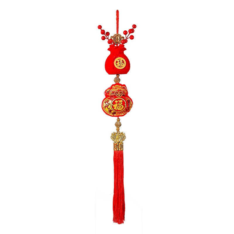 福福の字の新年のペンダントがあります。|undefined