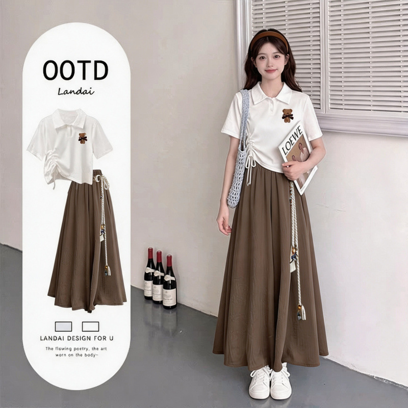 Summer Korean style schoolgirl outfit set, slimming short-sleeved T-shirt paired with culottes.