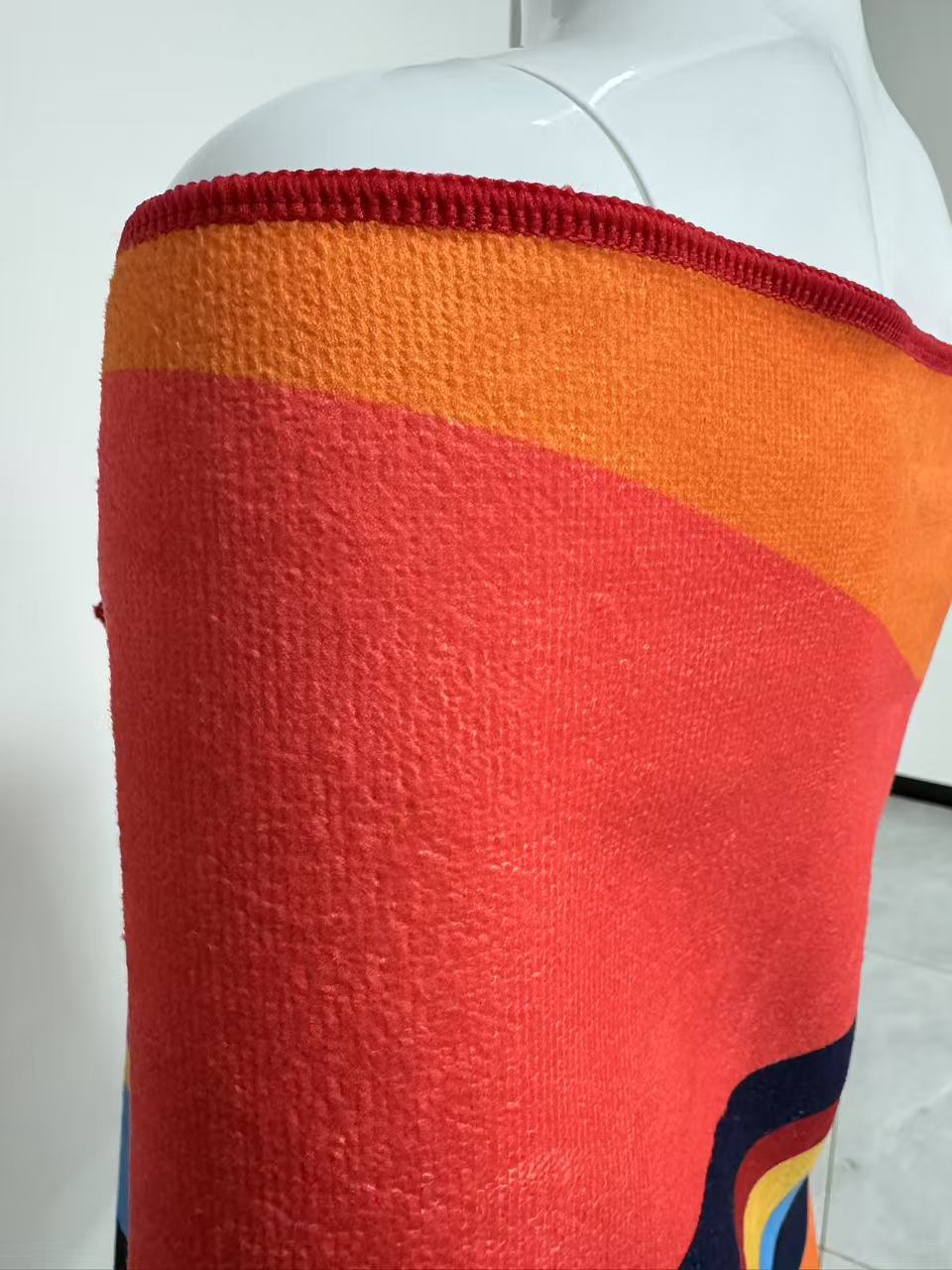 Cross-Border JIT Microfiber Absorbent Quick-Dry Beach Bath Towel One Piece Dropshipping_voghion.com