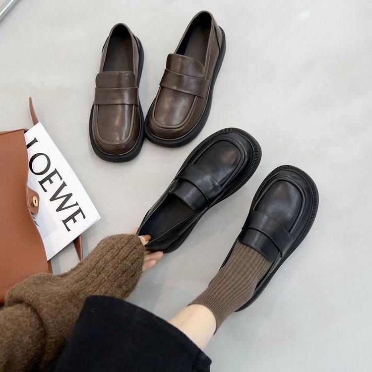 Women's black leather shoes for work, versatile casual shoes, professional loafers, British style, soft-soled flat work shoes, non-slip