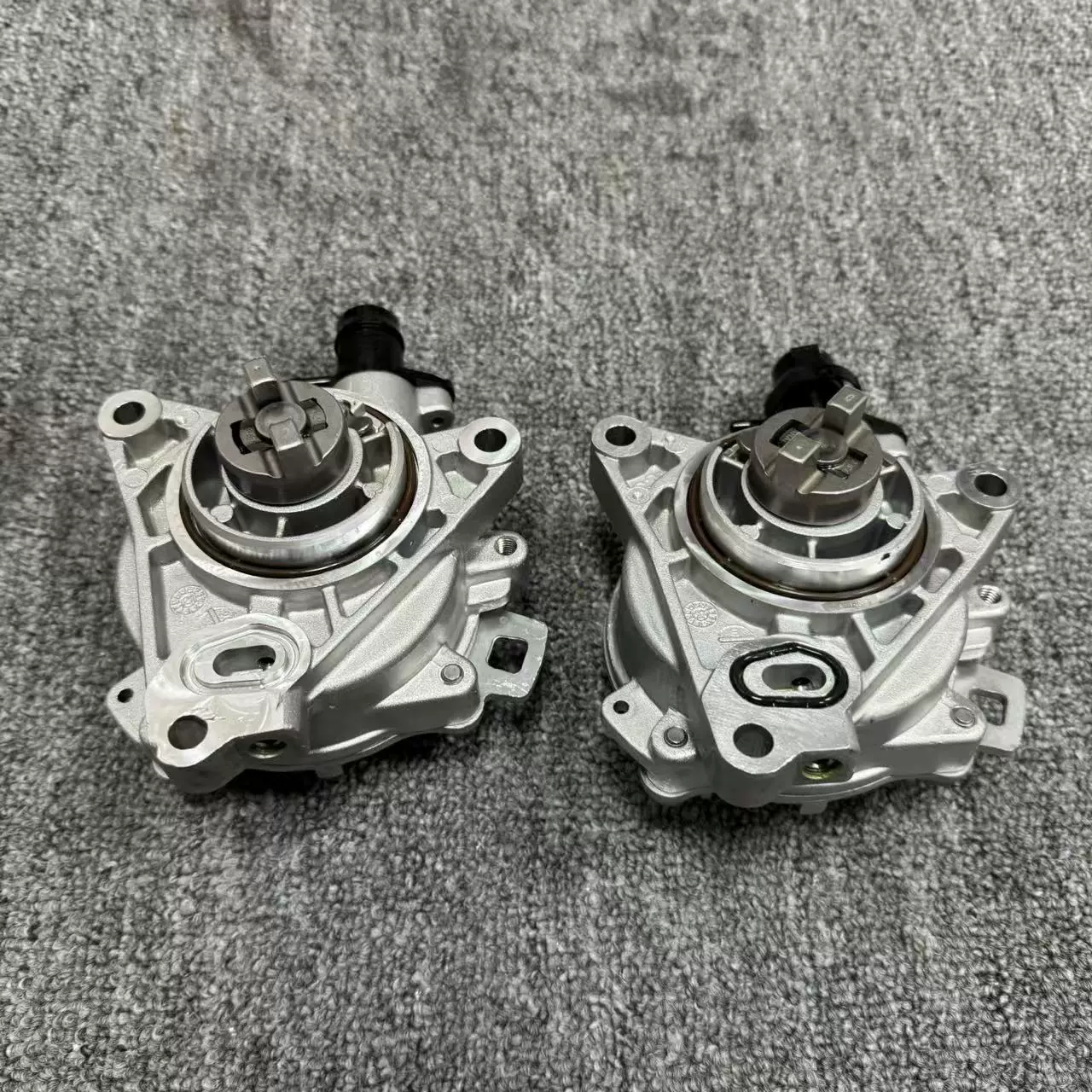 Применяет Volvo S60S90V60XC60XC90S80 тормозной насос вакуумный насос усилитель тормоза 32257020