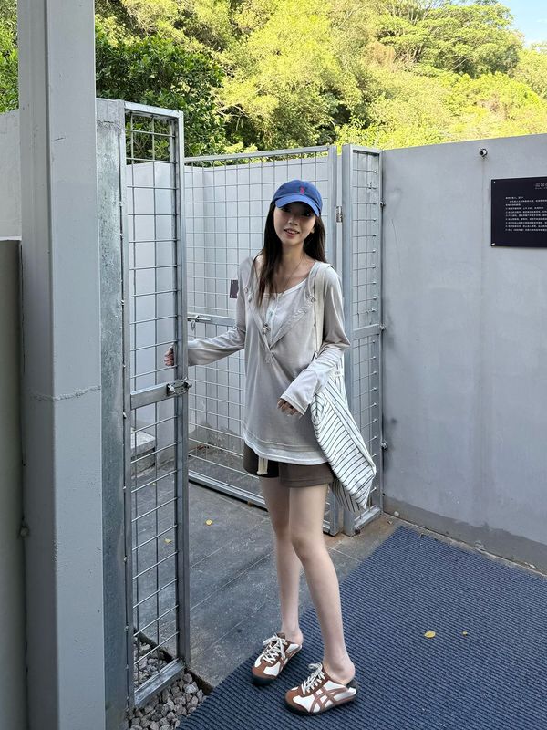 灰色假两件v领防晒罩衫长袖t恤女夏季薄款慵懒松弛感显瘦上衣体恤|undefined
