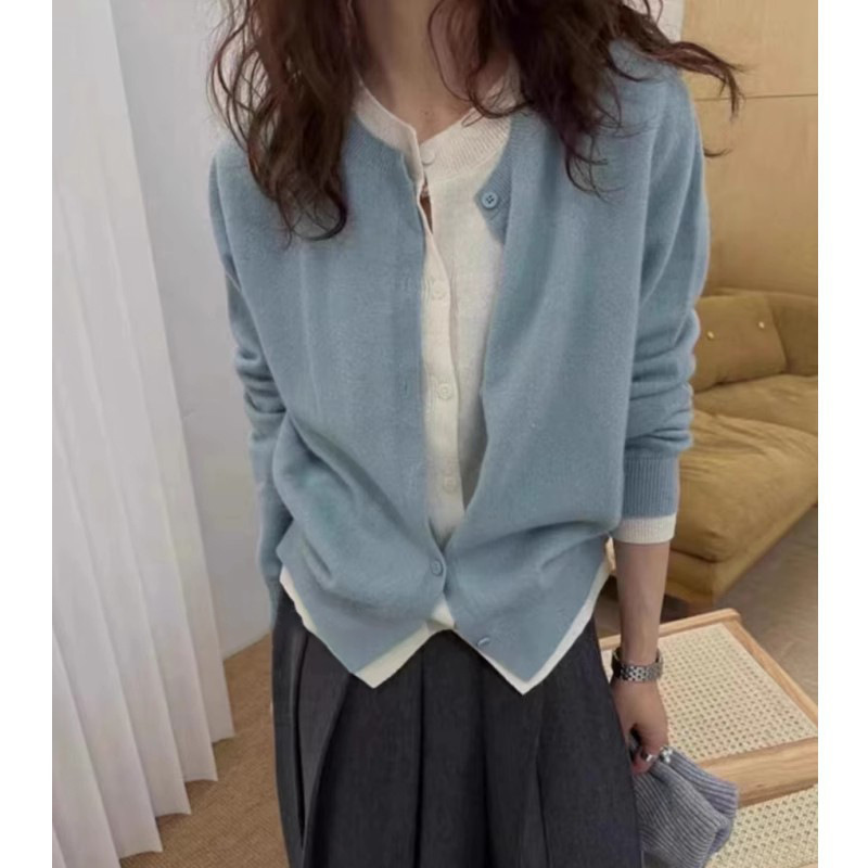 Light Luxury Color-Blocked Faux Two-Piece Wool Sweater Knit Cardigan for Women, Loose-Fitting Spring and Autumn Sweater Coat with Contrasting Colors, Korean Style Outerwear