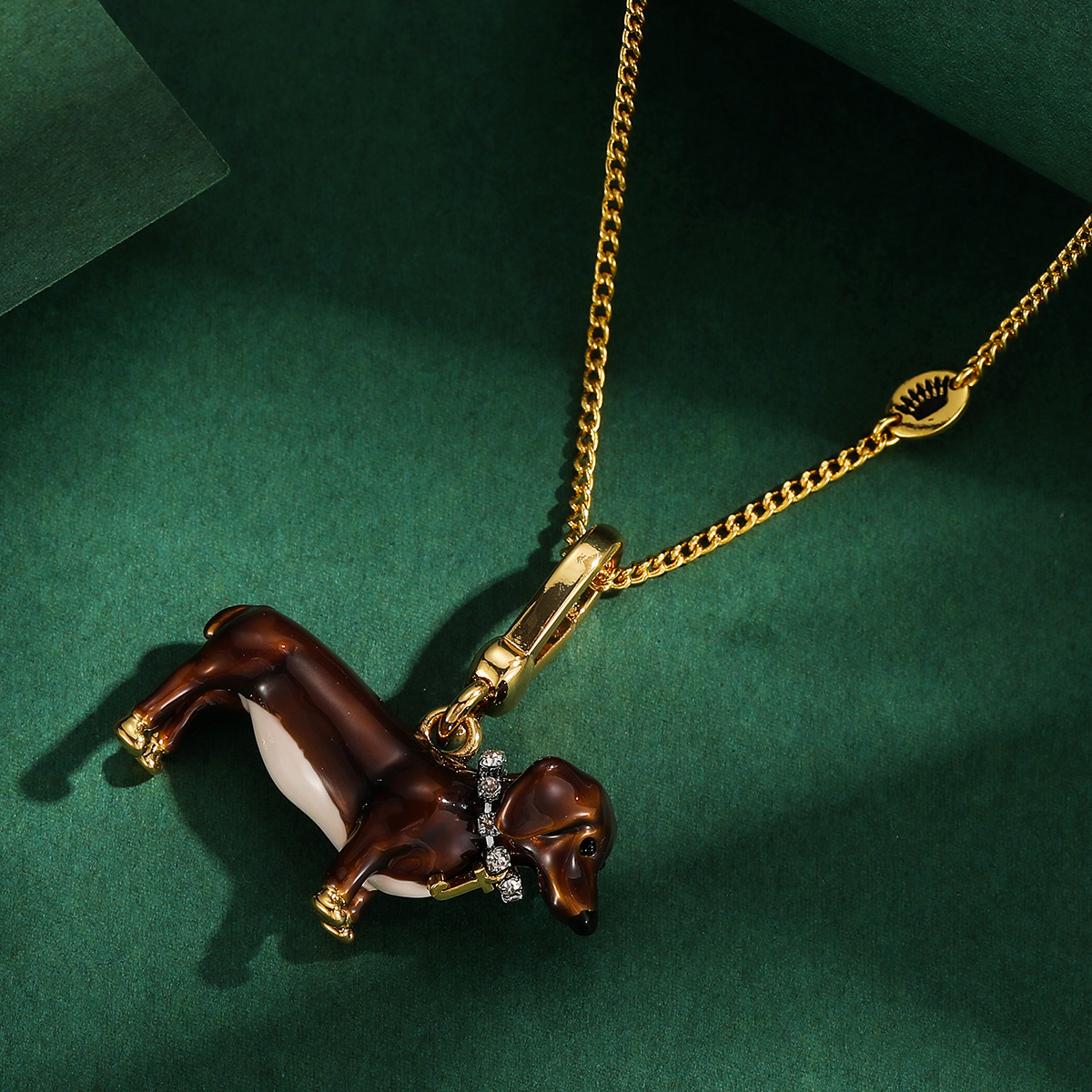 three dimensional fashionable pendant
