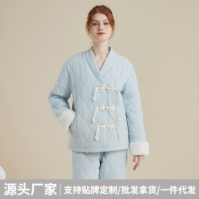 New winter collection: three-layer quilted women's loungewear with diamond-patterned quilting, featuring decorative buttons, warm and thickened for added comfort, and suitable for wearing as outerwear or as a pajama set