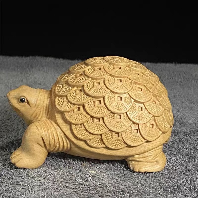 崖柏の木彫りのお金のカメの置物の大きい小さいサイズの長寿のカメのお茶は文をかわいがって家庭の事務装飾の工芸品を遊びます。|undefined
