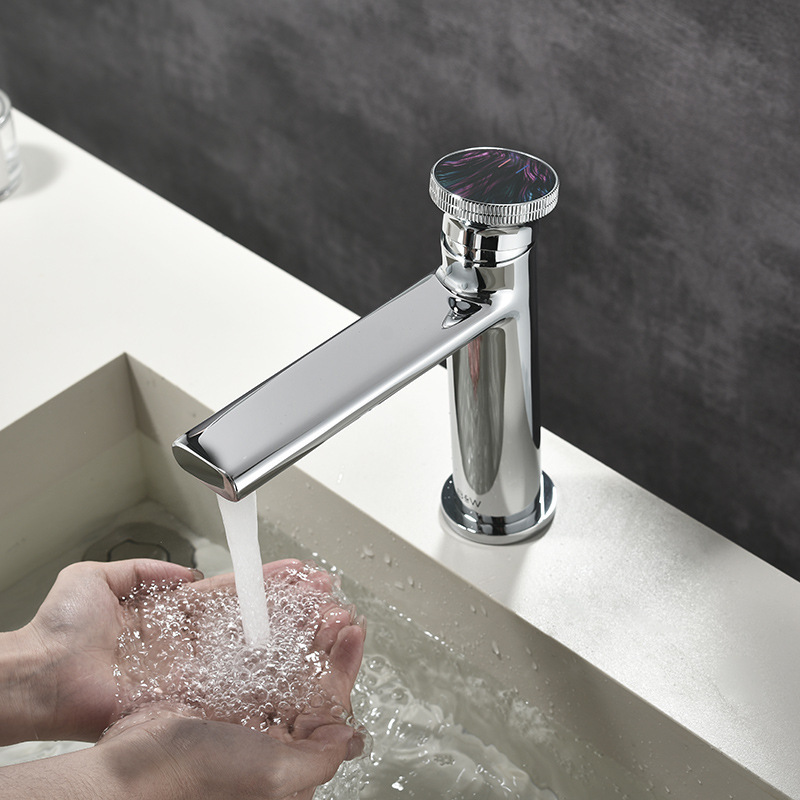 Manufacturers Wholesale Cross Border Luxury New Design Brass Sink Faucet Bathroom Faucet Hot and Cold Water Faucet