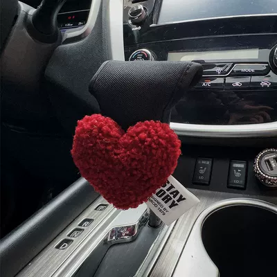 Cute Heart Car Headrest, Waist Support, Seat Belt Shoulder Cover, Girls' Four-Season Car Cute Interior Set (Sürətlər qutusu və əl tormozu başlıqları) - red-love-ice-silk-gear-cover