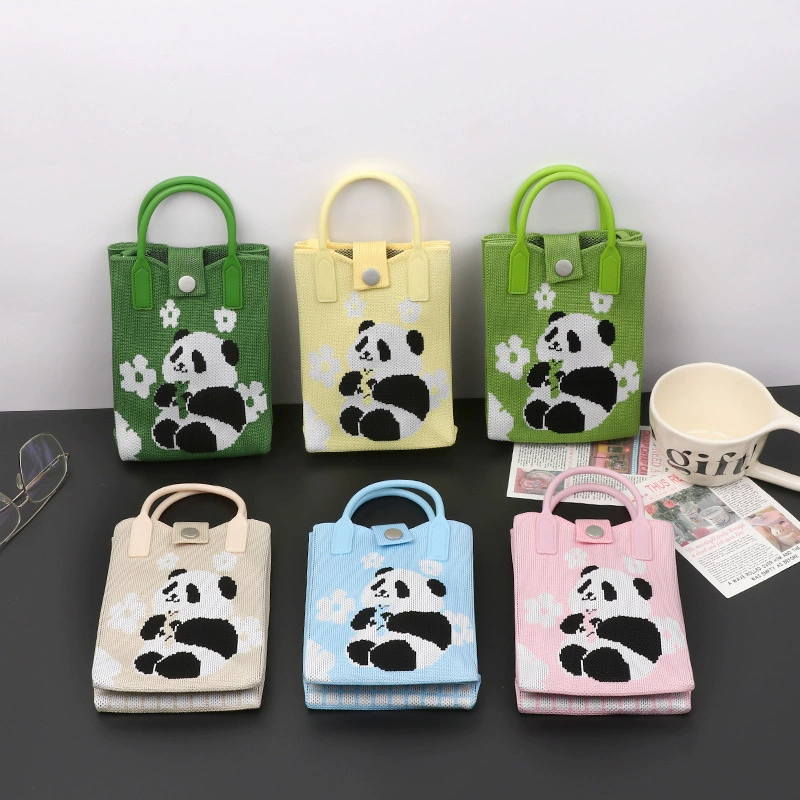 Новая вязаная сумка в корейском стиле с пандой, персонализированная повседневная женская модная нишевая сумка через плечо на одно плечо, сумка для мобильного телефона