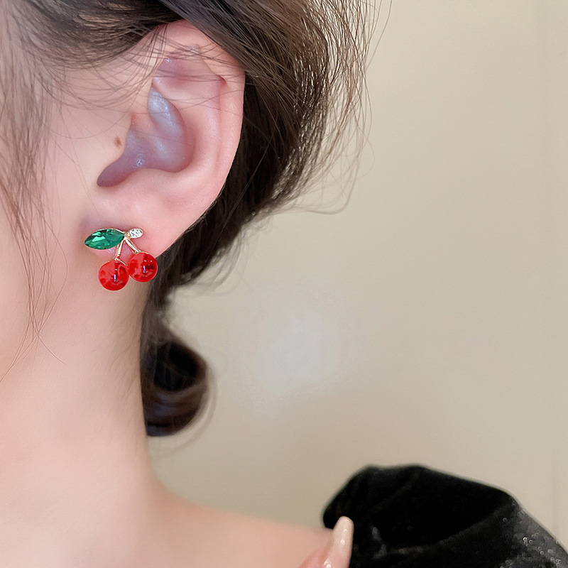10g Weight 925 Sterling Silver Ear Needle Material Glass Inlay Material Ear Studs Classification 1 Pair Quantity Daily Occasion Alloy, Glass Material Cherry Pattern Women's Gender Cute, Sweet Style 1 Pair Cute Sweet Cherry Alloy Glass Glass Ear Studs 9