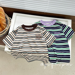 子供の夏のレトロな色のカレーのストライプの半袖のtシャツの男の子の女の子の純綿の丸首の半袖の潮