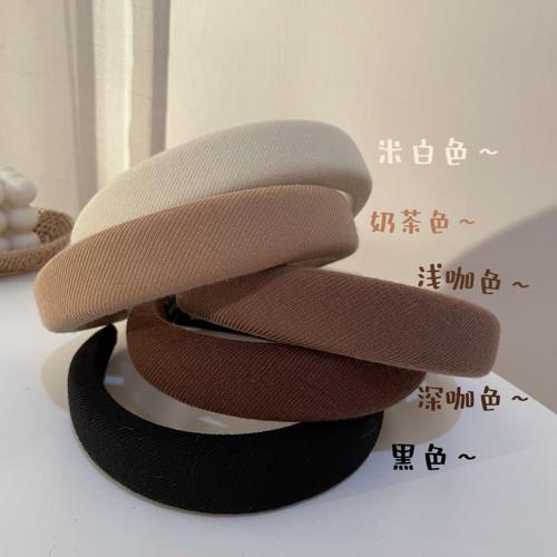 Korean autumn and winter color wide-brimmed sponge headband with high skull and niche hair-pressing headband, versatile for little girls who want to show off their face when going out