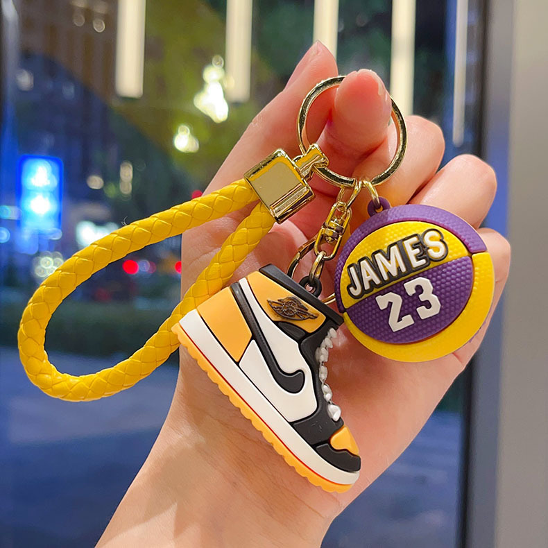 新しいクリエイティブバスケットボールシューズキーホルダー絶妙なペンダントカップルスクールバッグ車のキーチェーンペンダントギフト卸売|undefined