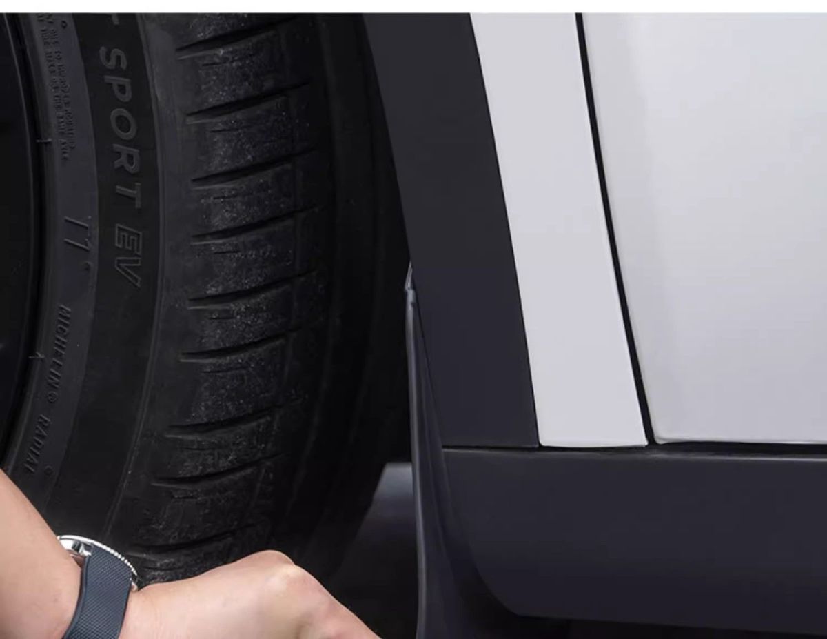 Suitable for Tesla's New Version Model Y/Yl Fenders, Front and Rear Wheel Sand Protection and Anti-Scratch Modification Accessories