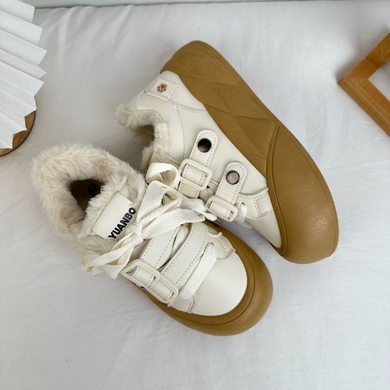 Leche fu fu con zapatos blancos de terciopelo, zapatos de pan calientes de mujer, zapatos de invierno para estudiantes, zapatos casuales de invierno. image 12