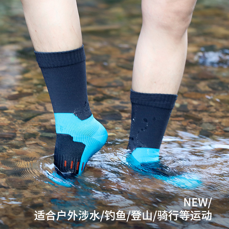 Outdoor Waterproof Socks, Sweat-Absorbent, Breathable, Wading and Diving Socks, Mountaineering, Camping, Cycling and Skiing Socks, Amazon Ready Stock