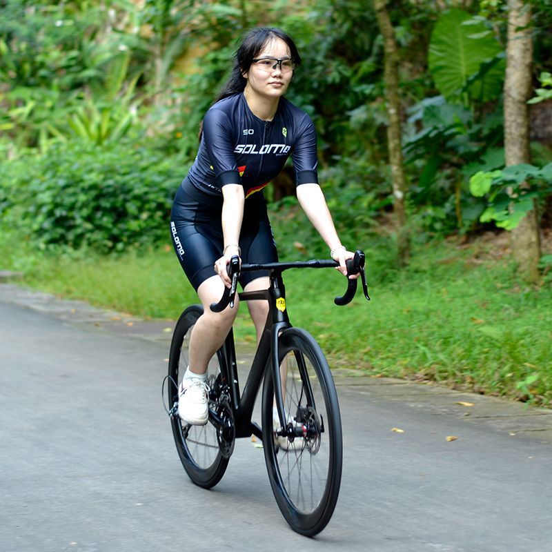Solomon Road Bicycle Carbon Fiber Variable Speed Integrated Internal Cable Routing Disc Brake Unisex Adult Bicycle Ultra-Light Solomon Road Bicycle Carbon Fiber Variable Speed Integrated Internal Cable Routing Disc Brake Unisex Adult Bicycle Ultra-Light