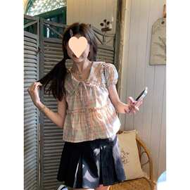 甜美设计感宽松格纹娃娃领衬衫女装2024早春复古小众显瘦短袖上衣