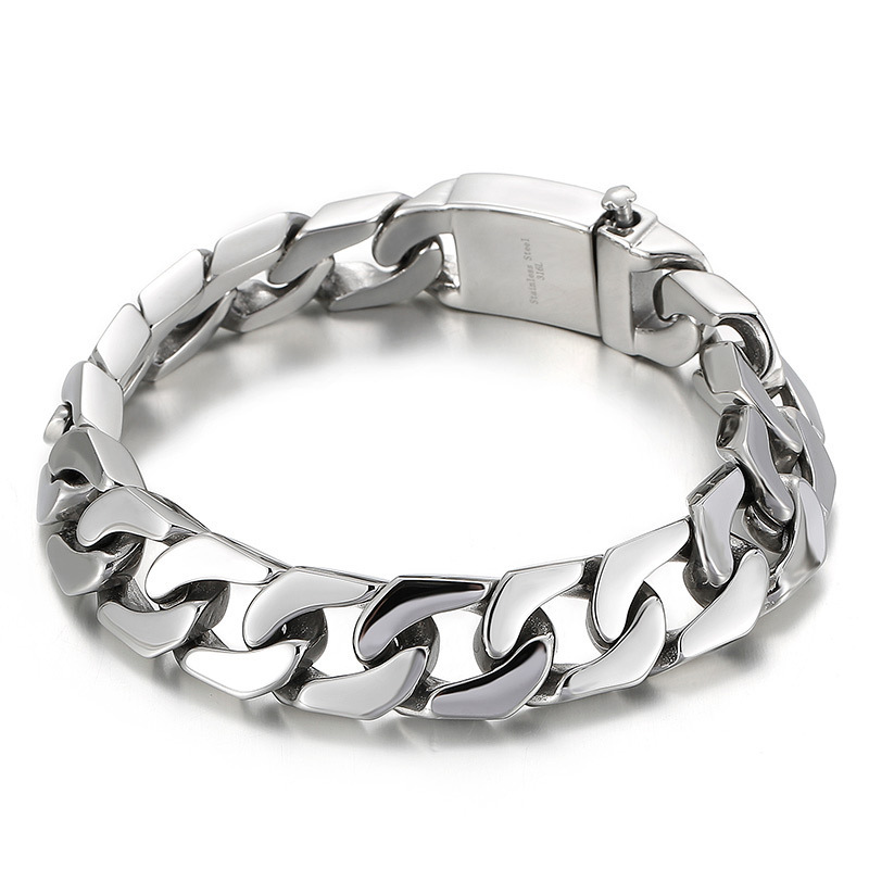 Source manufacturers cross-border stainless steel men's jewelry European and American fashion trendy men's Cuban chain titanium steel bracelet Source manufacturers cross-border stainless steel men's jewelry European and American fashion trendy men's Cuban chain titanium steel bracelet