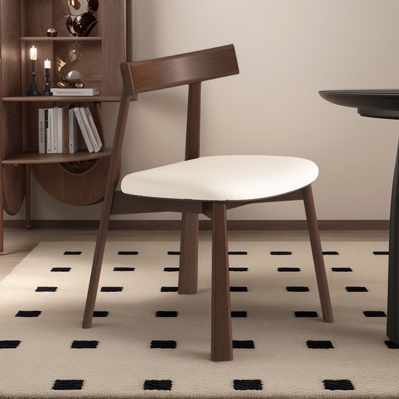 Silla de comedor de madera maciza nórdica, tela de lino y algodón para el hogar, estilo retro, silla trasera de cuero de microfibra, mesa y silla de comedor de hotel, taburete