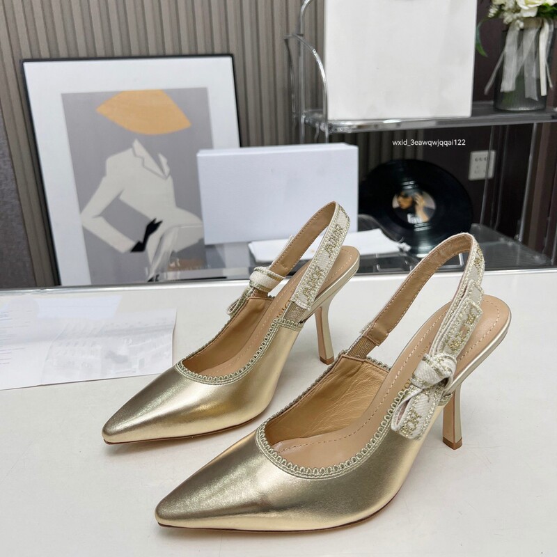 European and American Casual Fashion High Heels 2025 New Pattern Embroidered Webbing Pointed Toe Wedge Sandals Sexy Elegant Trend