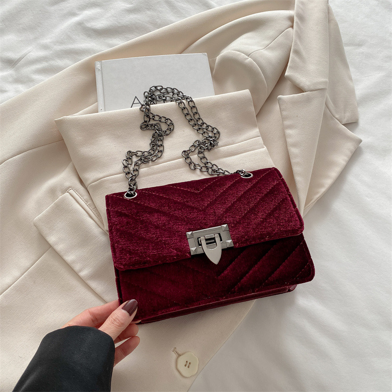 La popular celebridad de Internet de este año, el mismo diseño de nicho, bolso de axila de viajero de temperamento casual versátil, bolso de mensajero de hombro 2025